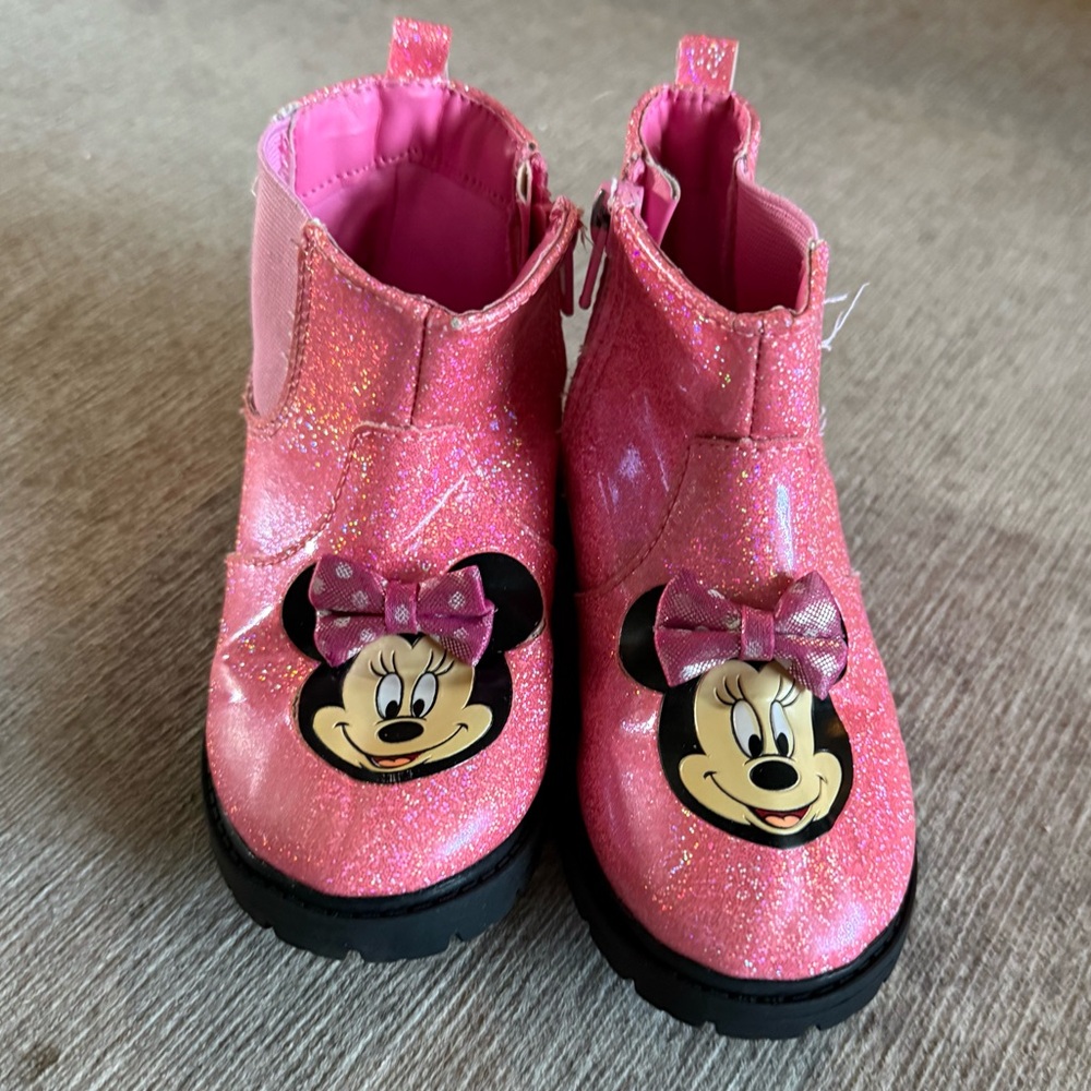 Pink sparkly Minnie Mouse boots size 8 toddler